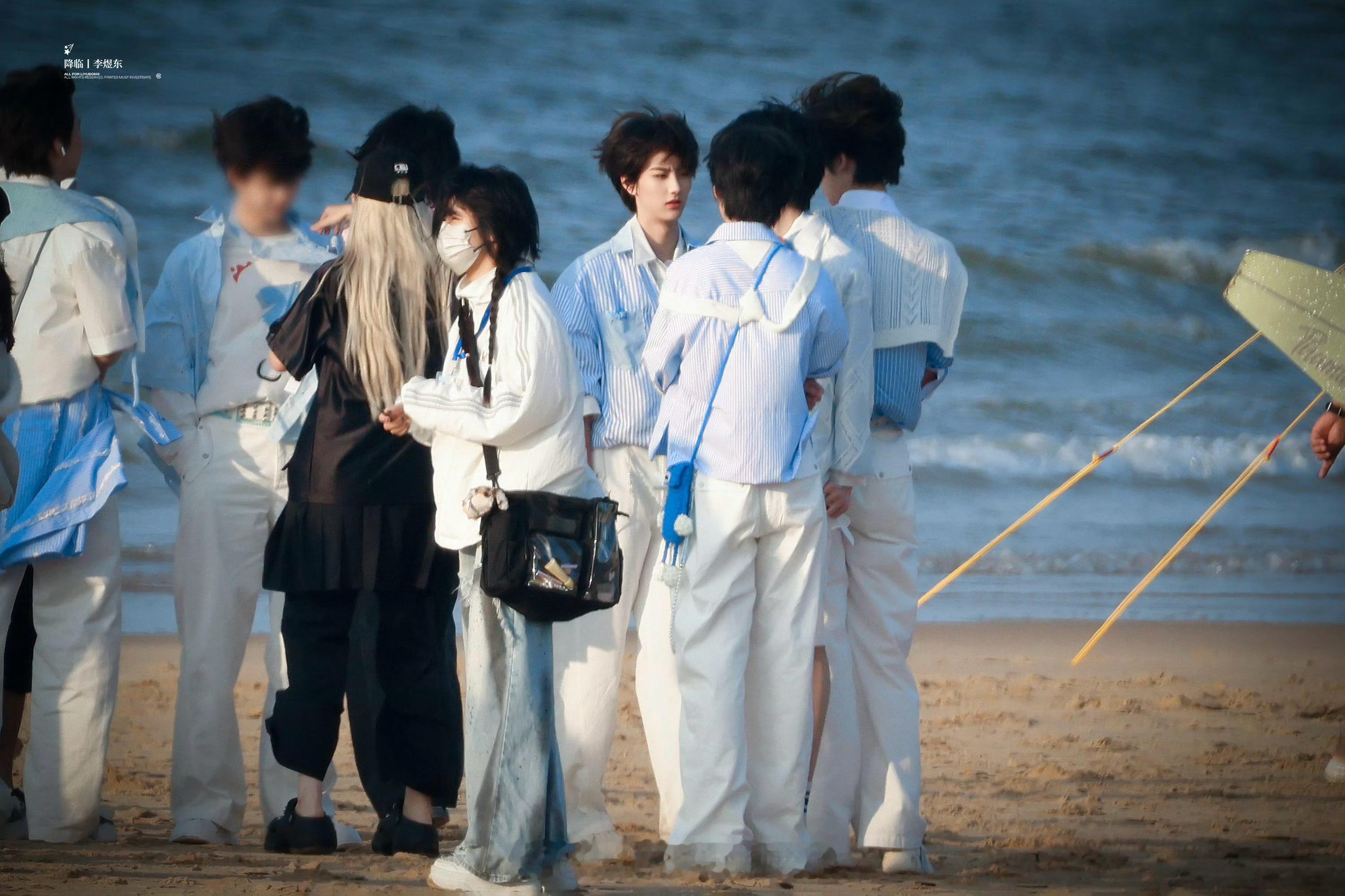 李煜东海边路透刷到这条评论好温柔啊正是妈咪想对你说的