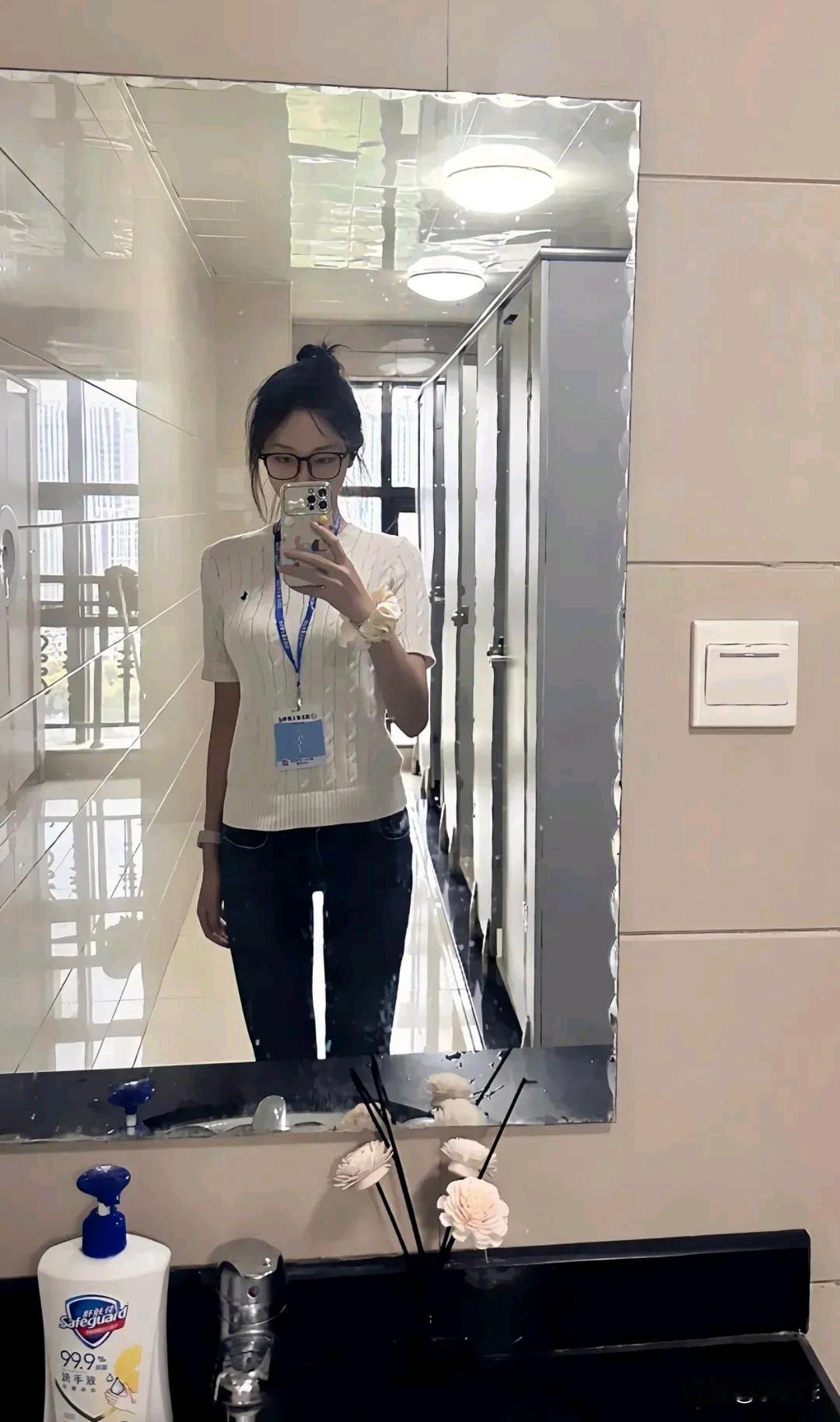 让女儿单独一个人进厂打工需要注意点什么吗？