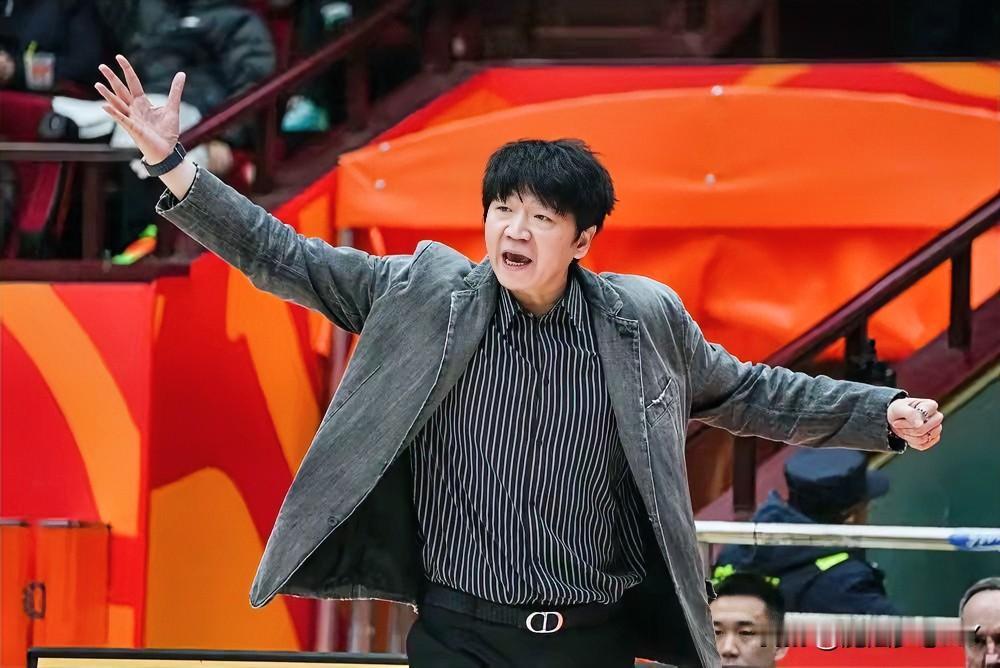 山东男篮半场丢58分，我不意外山东男篮主场首败，我也不意外但最令我意外的是，