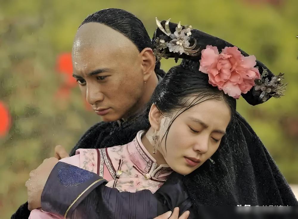 小时候看《步步惊心》，觉得四爷是真爱。现在再看，全是算计。若曦在宫里熬了多