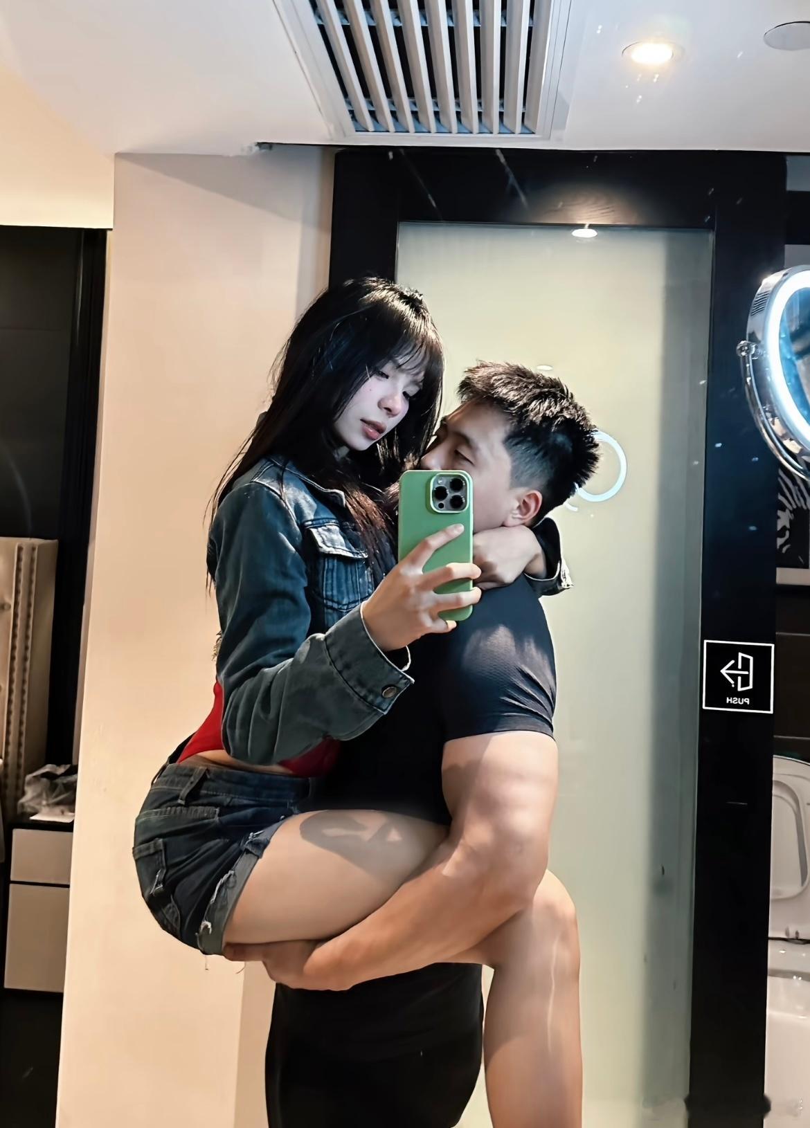 女朋友是我最好的健身搭子​​​