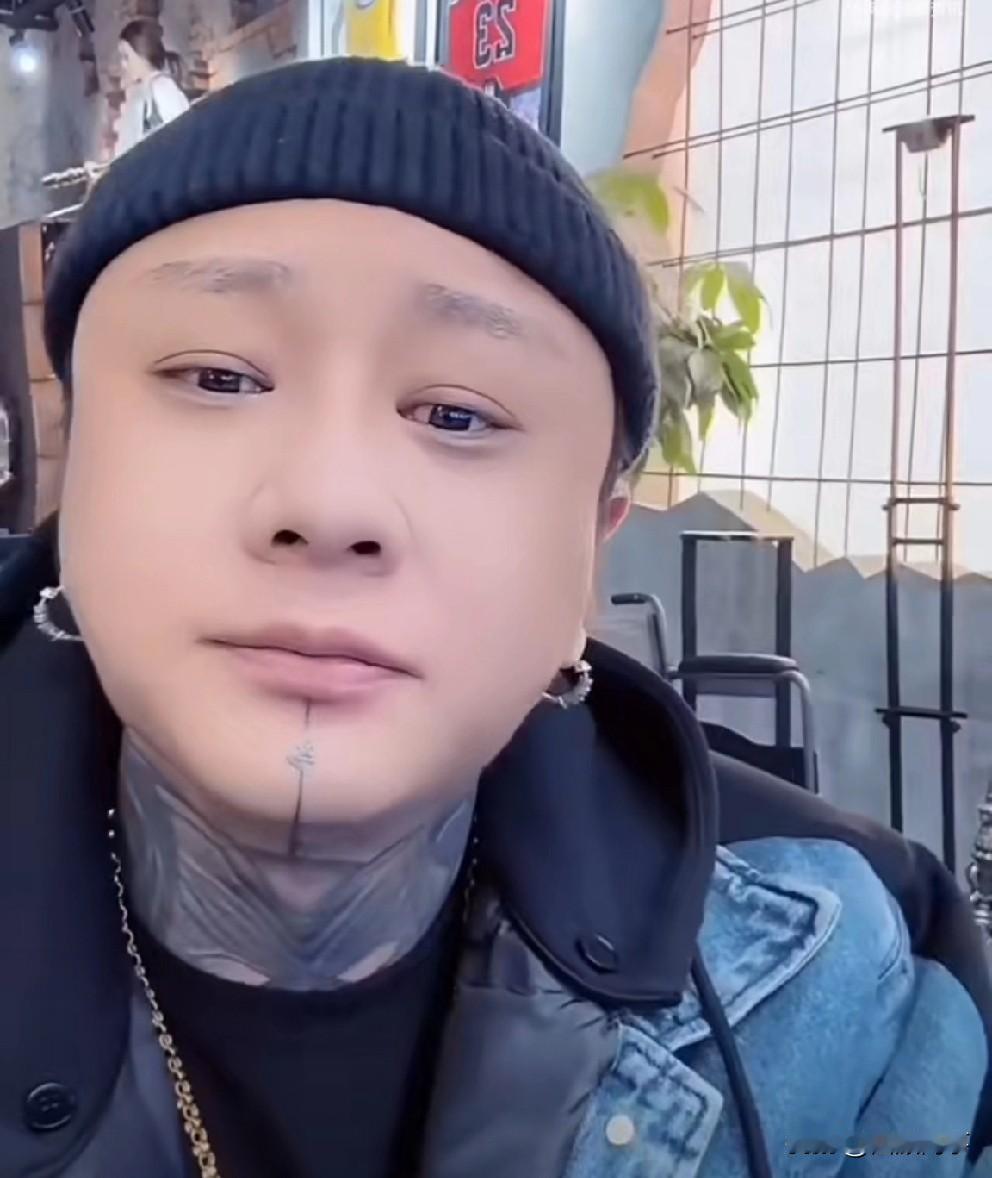 方丈和蛋蛋无冤无仇，以后818事情不再参与发声！方丈让818取关