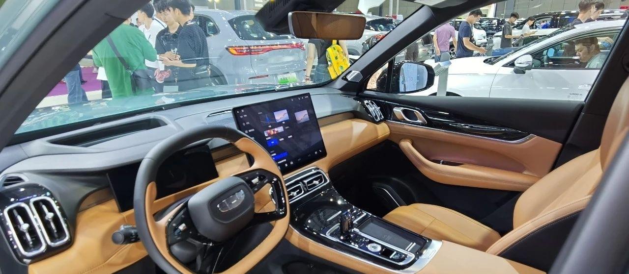 降价1万多！颜值暴改的吉利第四代博越L，减配了吗？吉利推出第四代博越L，新车变化