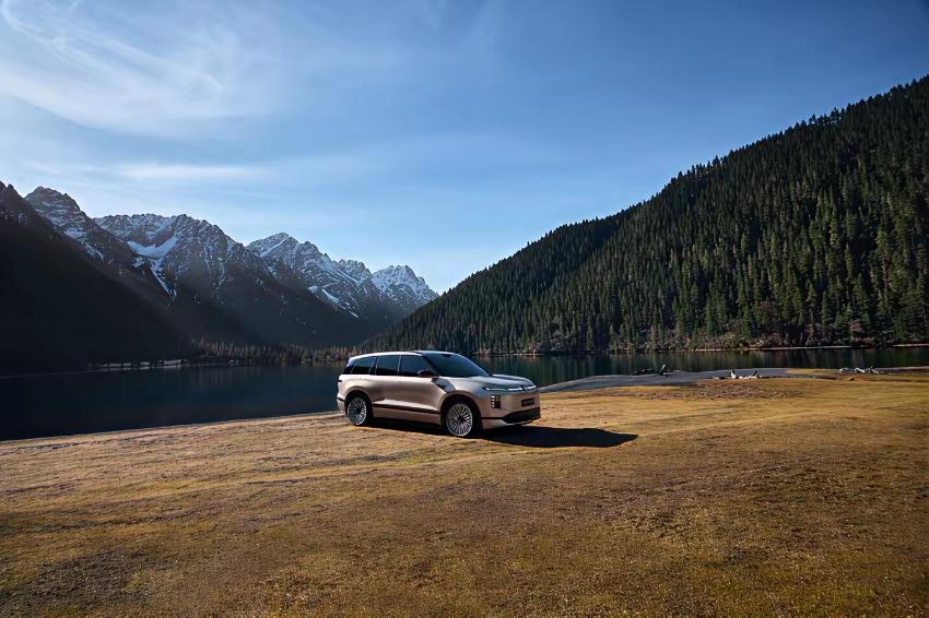 专家预测：未来中国国产汽车只剩下6家!1、比亚迪汽车（代表深圳)2、长安汽