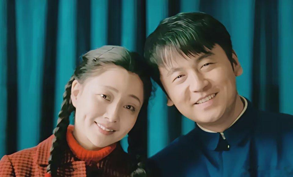 只要雷佳音不退休，他拿不拿奖其实没那么重要，说白了他最大的本钱不是那张“丧脸”，