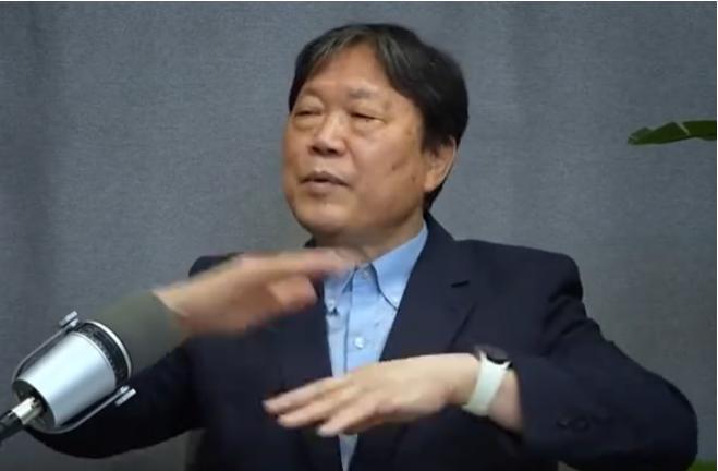 这个韩国专家太敢说了！他表示如果美国把所有军事力量都集结起来去攻打中国，就算是1