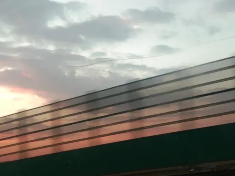 2026年1月23日，天秤座运势大揭秘！月初天秤座回归内心安稳，梳理人际。1月