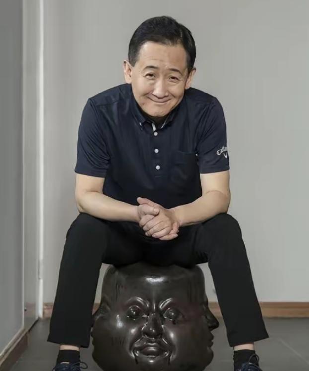 演员梁天和妻子孙凤英，辛苦培养儿子20年，2010年儿子以600多分考上北大英语
