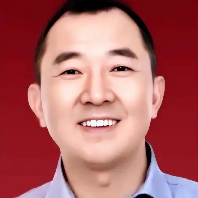 实锤了，民政部关注到网友热议的关于陈行甲70万高薪的话题，经过民政部核实，陈行甲