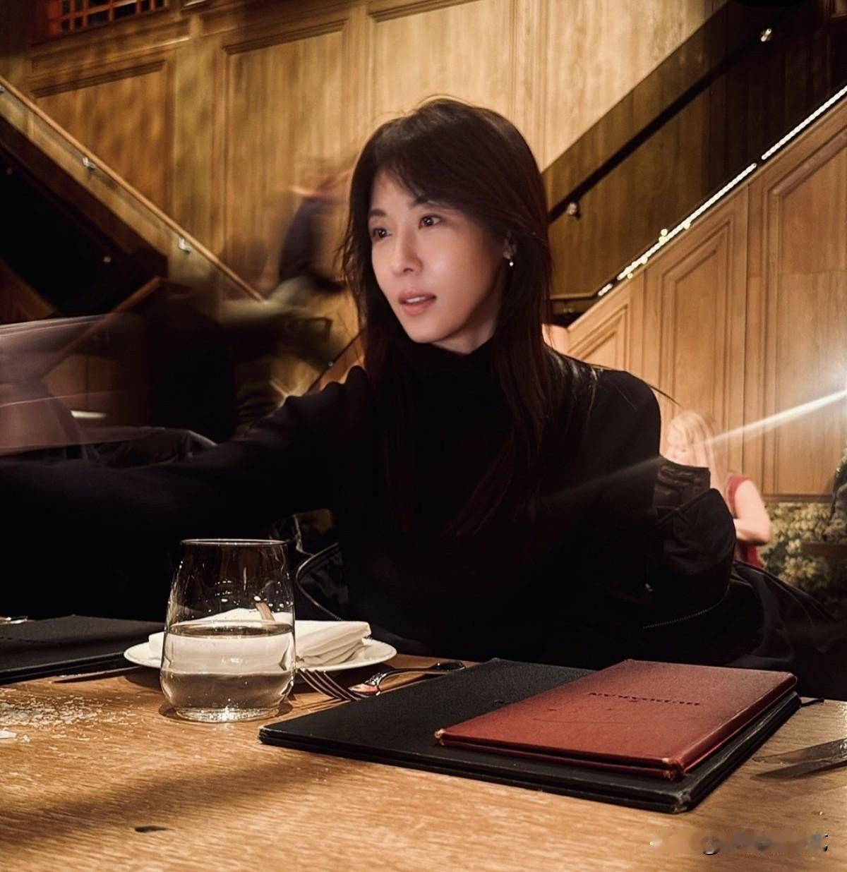 7日，演员河智苑在自己的Instagram上上传了照片。公开的照片中，河智苑在纽