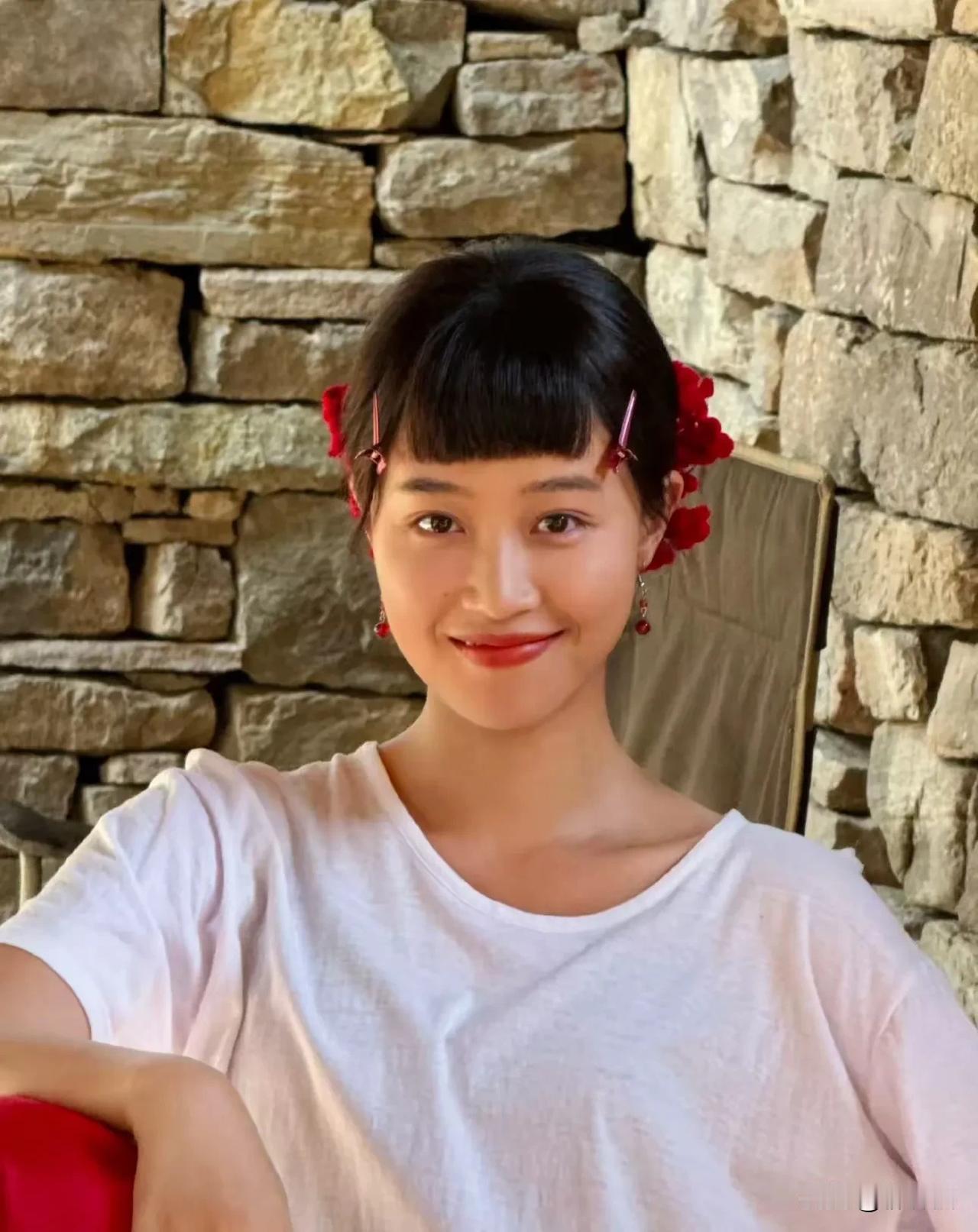 蓝盈莹演技不输杨幂，为何始终当不了女一？今天小编我总结了几个关键点，大家一起来分