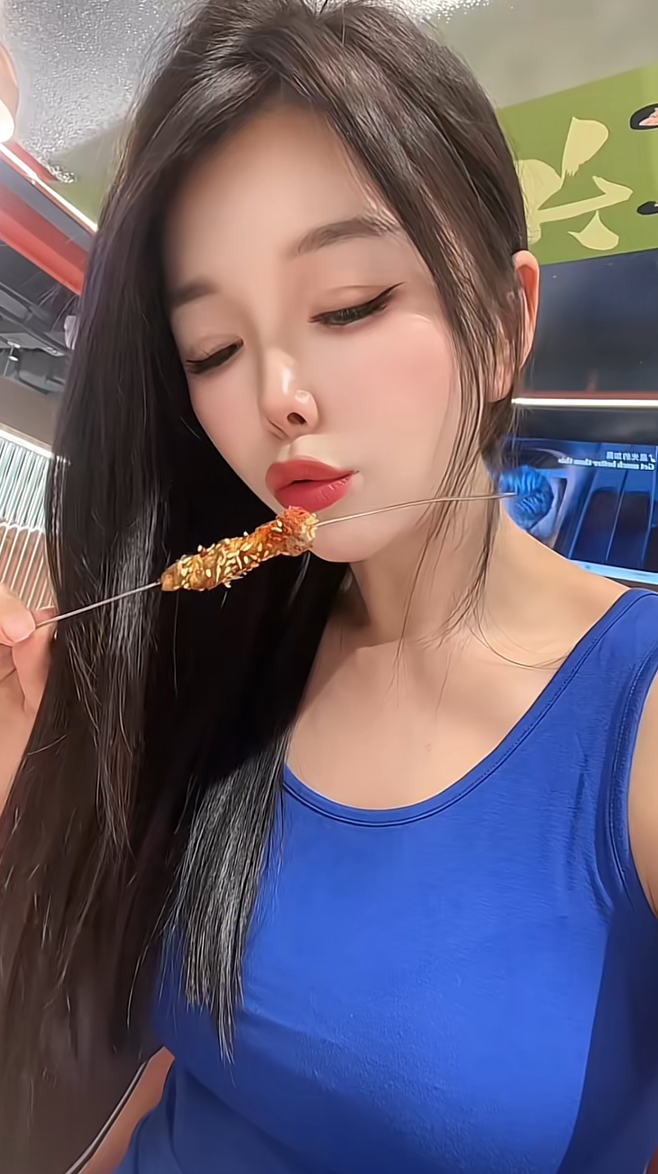 终于下班了，自己吃点烧烤