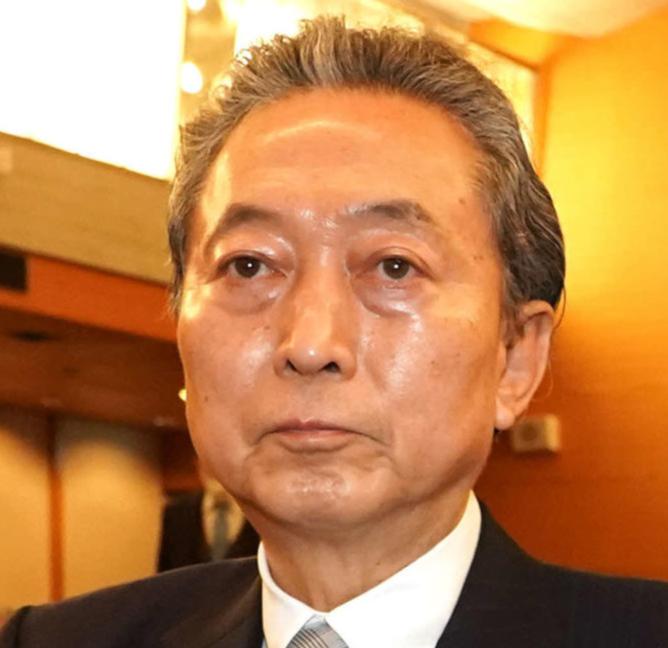 昨晚日本众议院解散，石破茂等4位日本前首相同框，却唯独不见鸠山由纪夫。1月22日