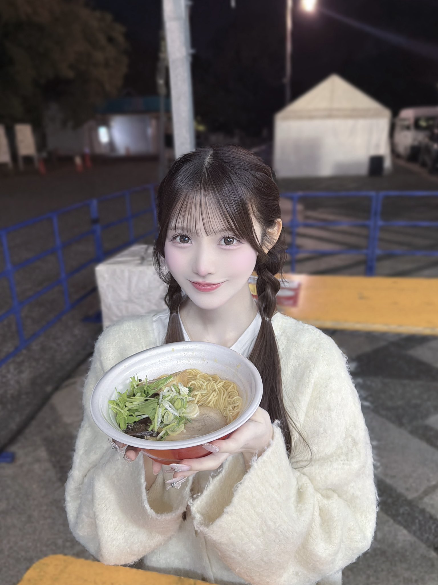 可爱的女孩子，还受欢迎吗？