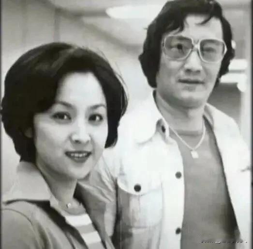 谢贤离世后甄珍终于坦言：这辈子最后悔的两件事，都和他有关！谢贤悄然离世，