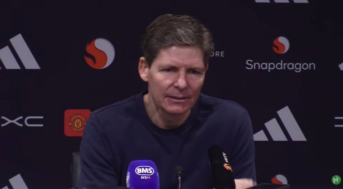 格拉斯纳谈及红点“这是一个糟糕的判罚。这不是点球，或许应该因为禁区外犯规而出示红