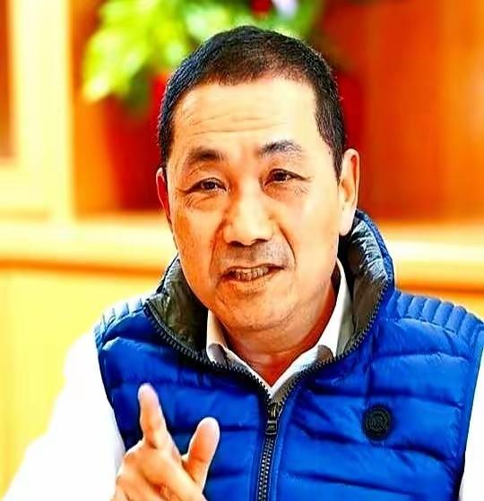 国民党这波内斗太绝了！郑丽文一杯咖啡“挖墙脚”，侯友宜被釜底抽薪，记者会空两排尴