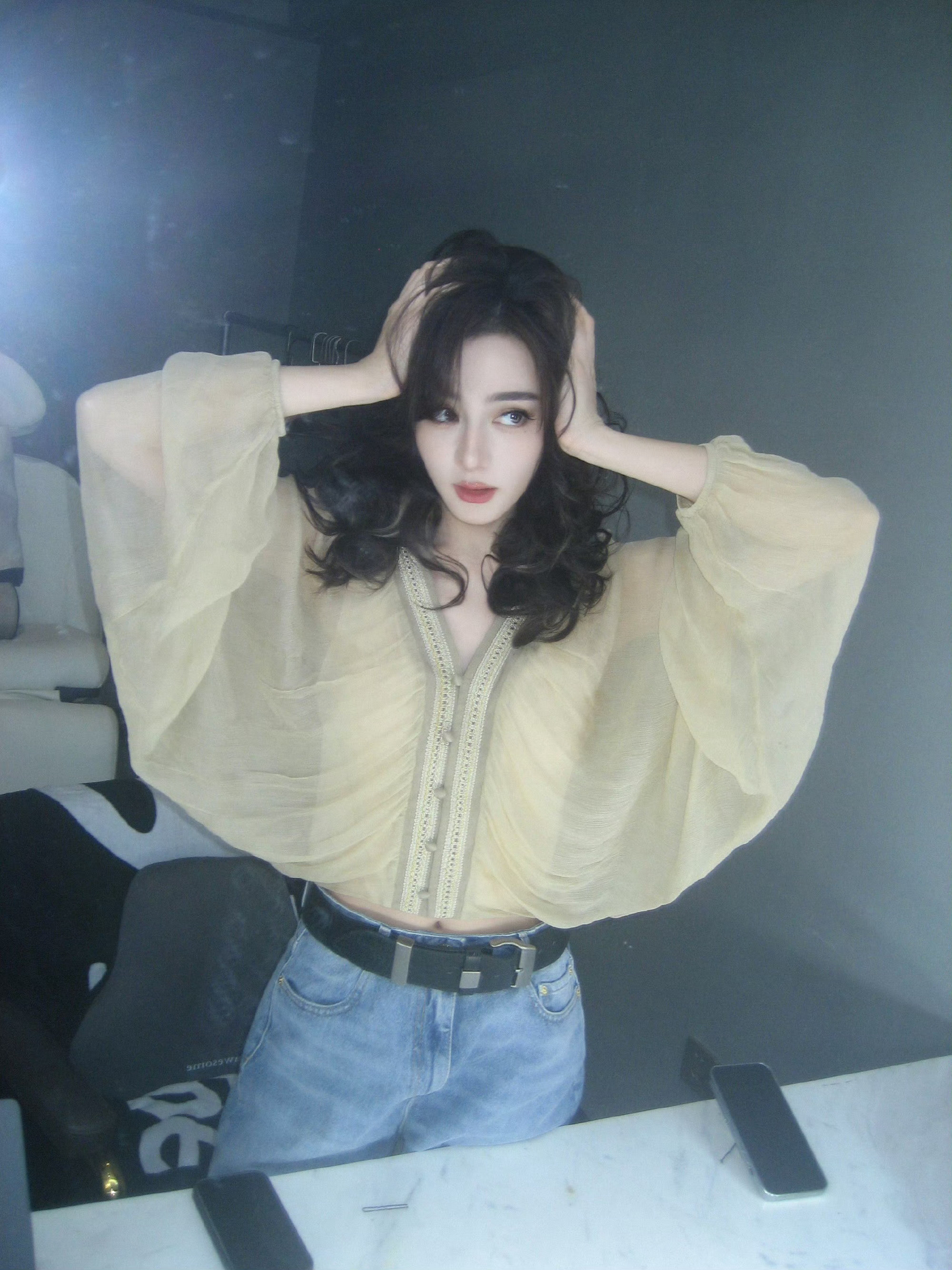 迪丽热巴私服审美比闵塔鲨好一万倍呀​​​