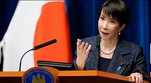 日本现在最慌的，其实不是航母下饺子，也不是火箭炮射程，而是中国哪天真的动手，把他