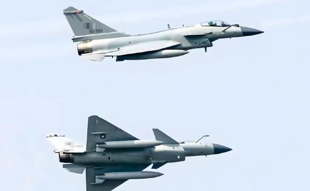 你敢信吗？一旦歼10CE降落在平壤，下一秒，美军的F-35、萨德雷达和日本的出云