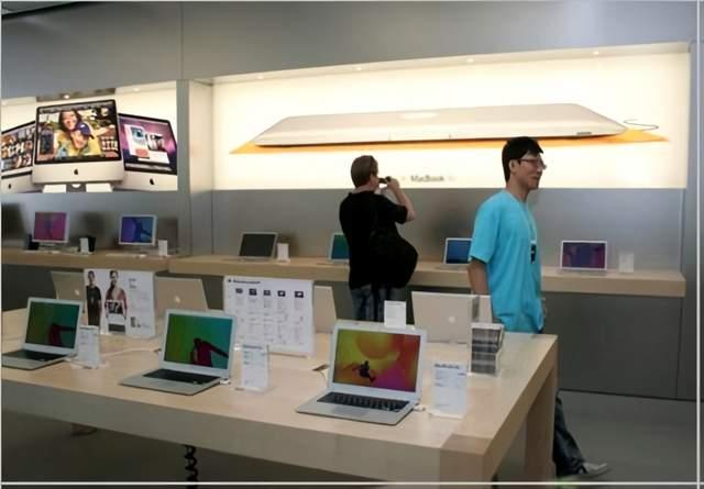 苹果卖身份认同、小米贩参与感、华为打爱国牌，每个品牌都是心理学大师！反观某