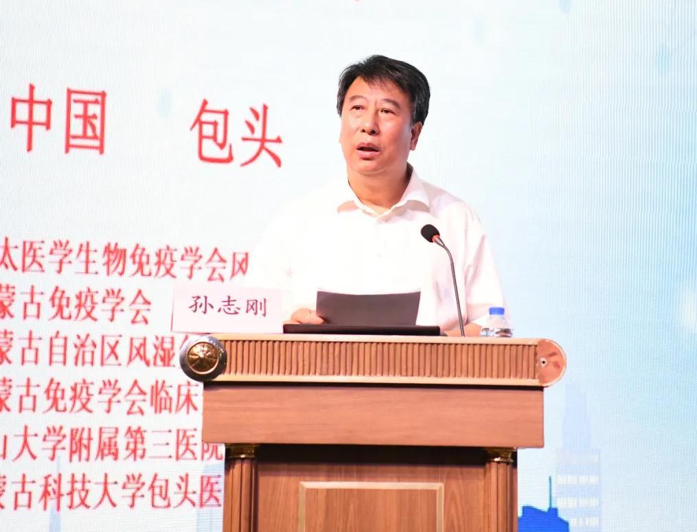 又一位大型三甲医院之前的院长上了热搜，他是包头医学院第一附属医院的孙院长，是当地