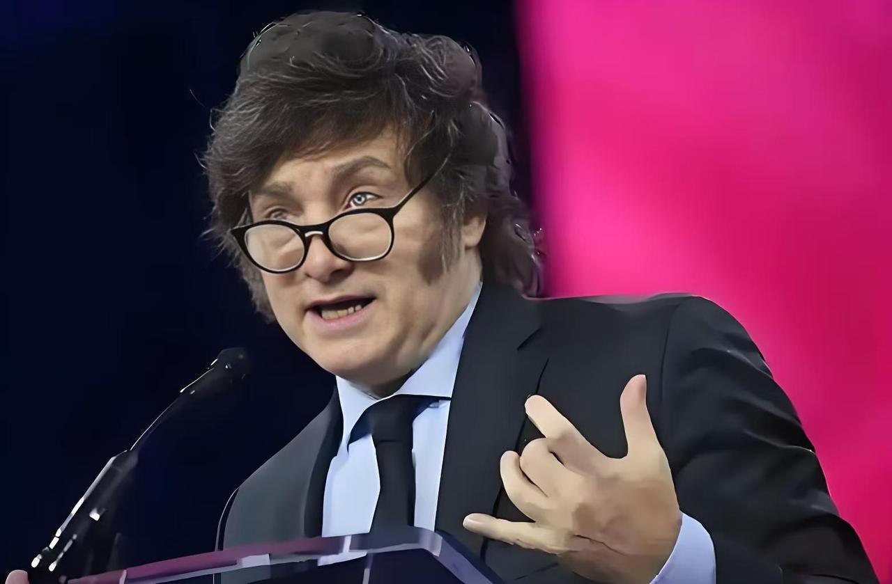 米莱想左右逢源，会如何呢？根据阿根廷媒体报道，阿根廷总统米莱在一档节目上表示