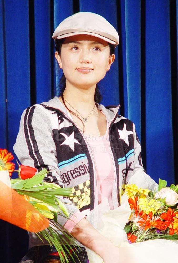 把封神的剧本摔在桌上，就为陪老婆生个孩子，全剧组都骂他疯了。那个本子，就是后