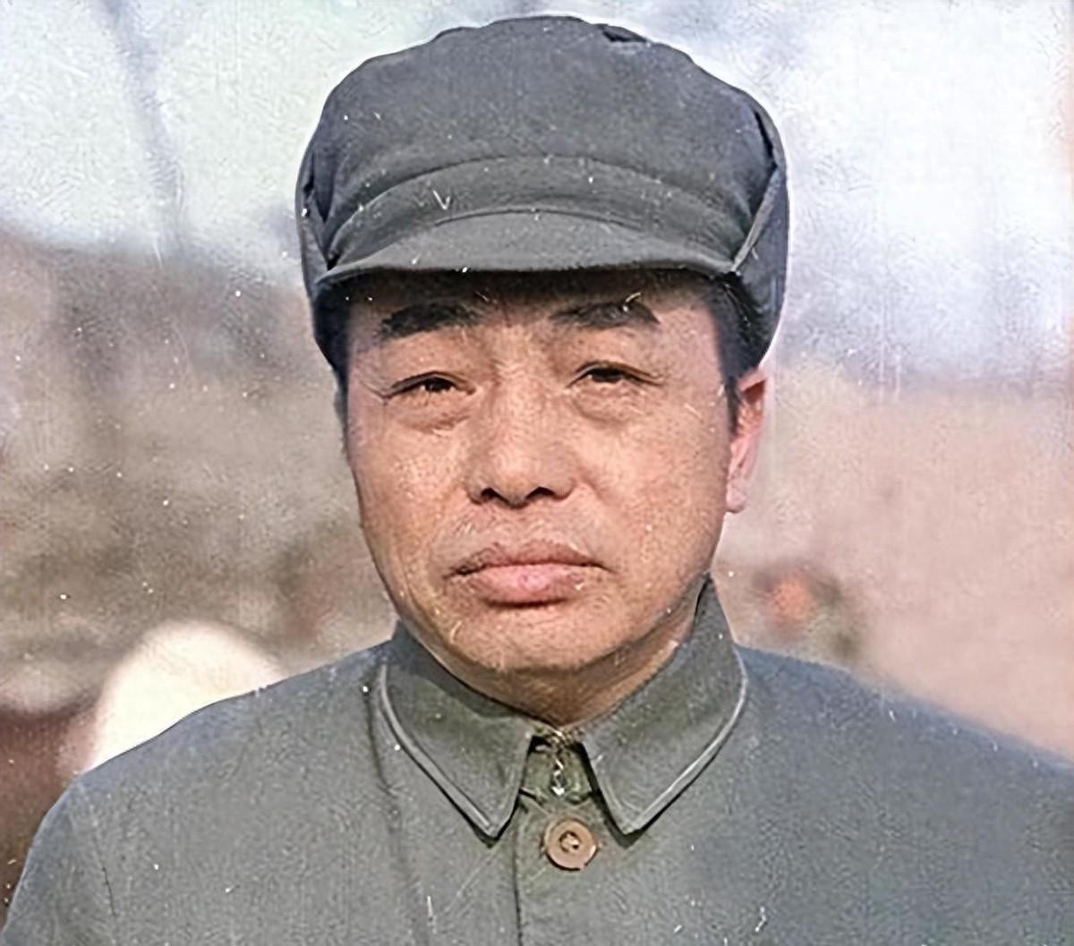 为什么彭德怀没有出席建党节、建军节和开国大典这些重要历史时刻的活动？1949年