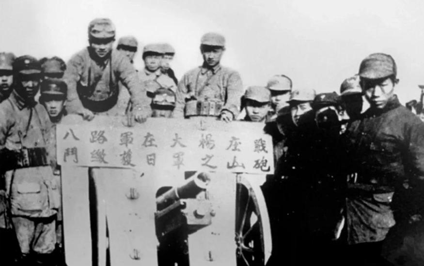 1939年，八路军30人突击队成功夜袭大杨庄，夺取一门日寇大炮，不料，炮膛里装有