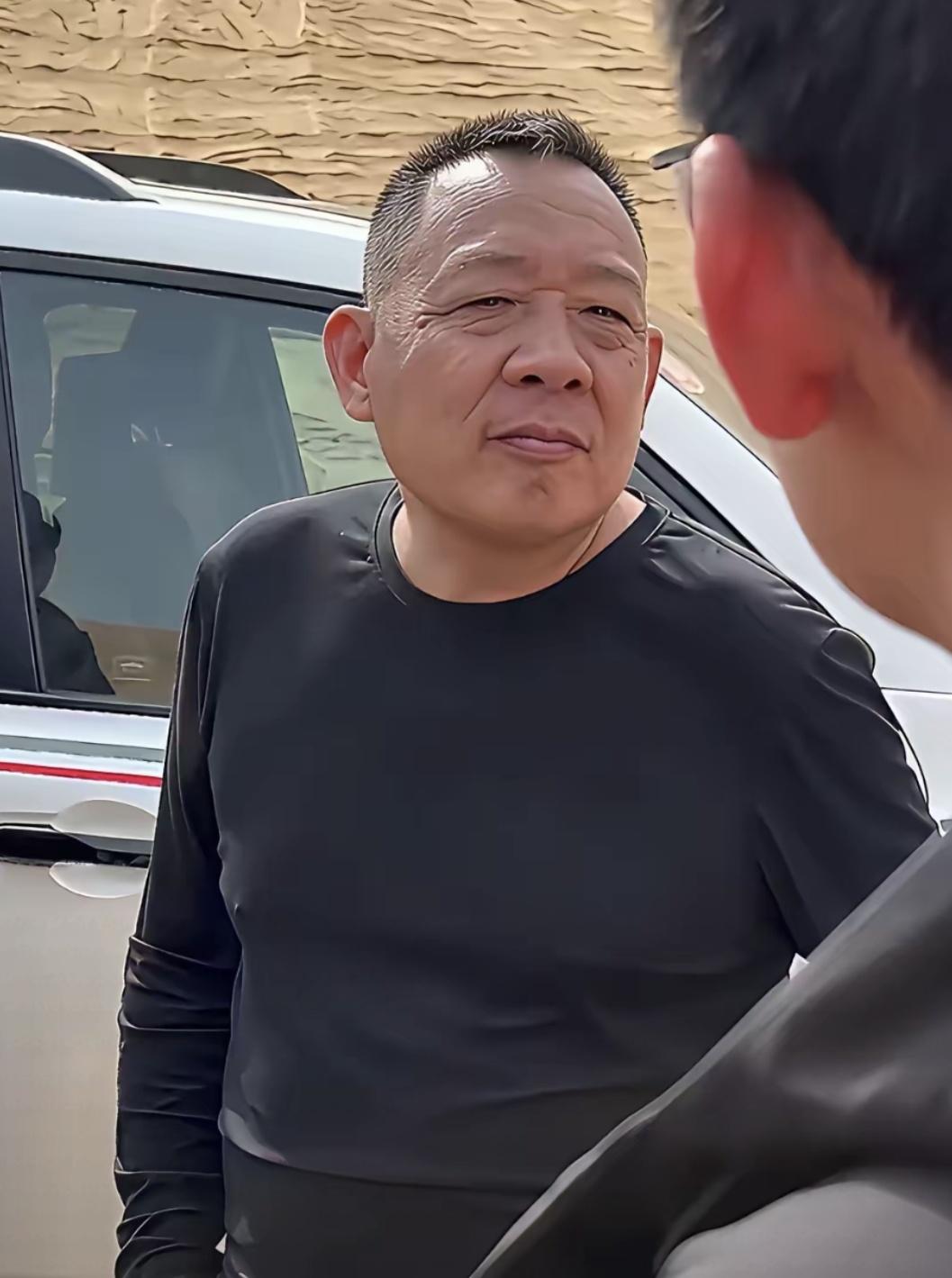 胖东来这样收拾房东，嫣然医院也可以这样搞！房东直接提出涨租2000万，本以为