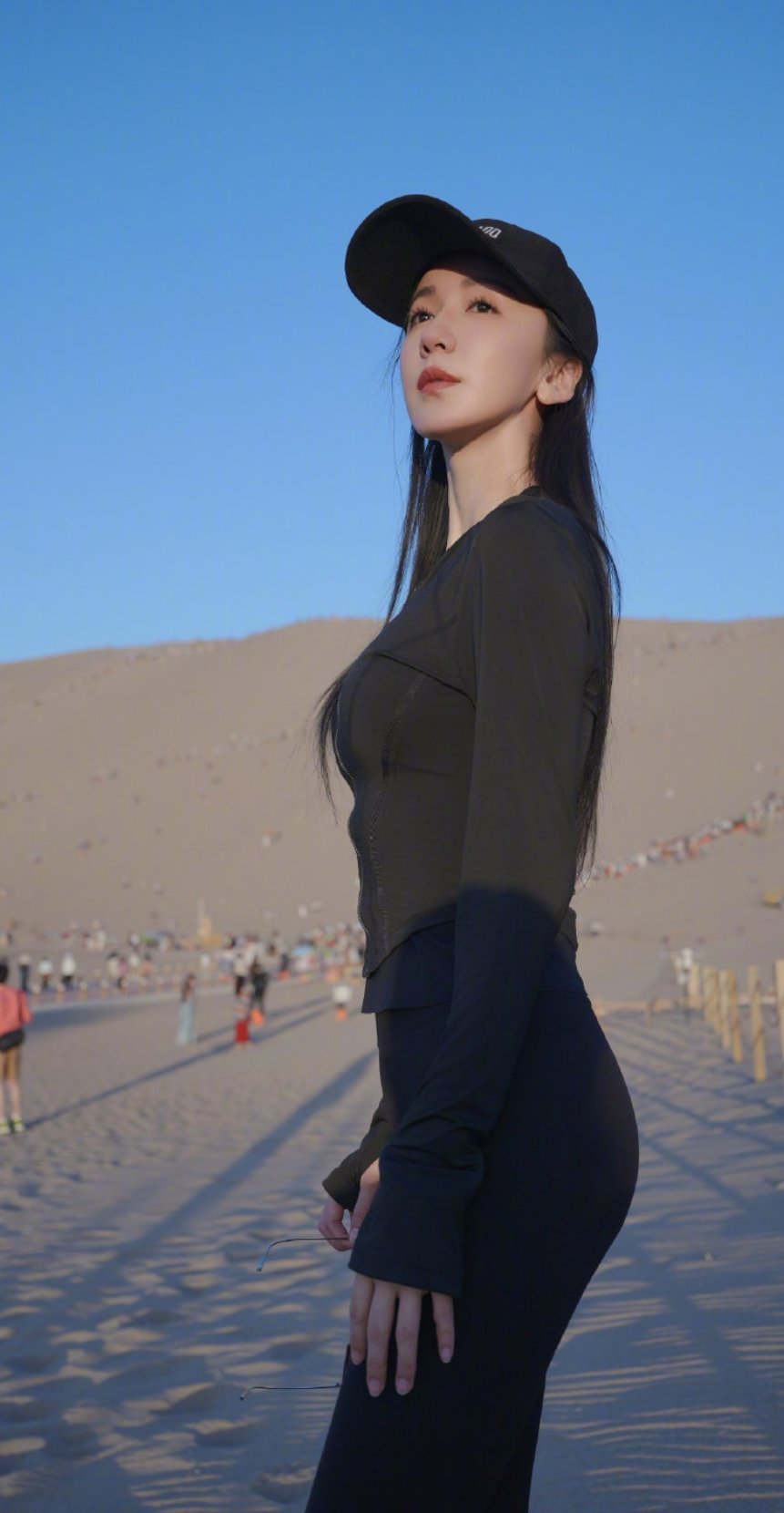 娄艺潇一菲姐的翘臀也是棒到不行啊​​​