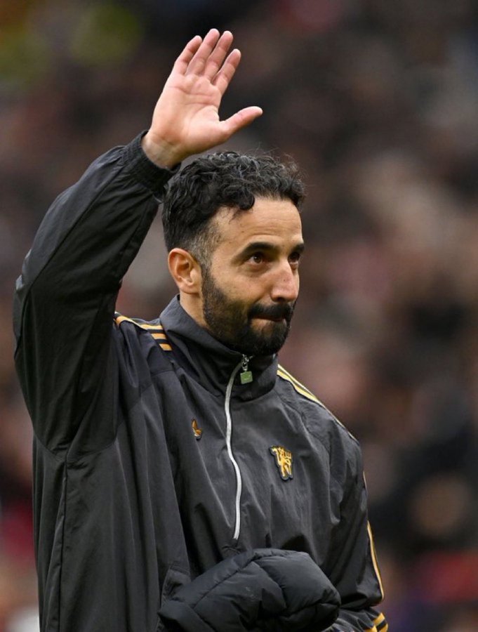 TA2024年5月14日，曼联以0-4惨败给水晶宫后，曼联高层一致