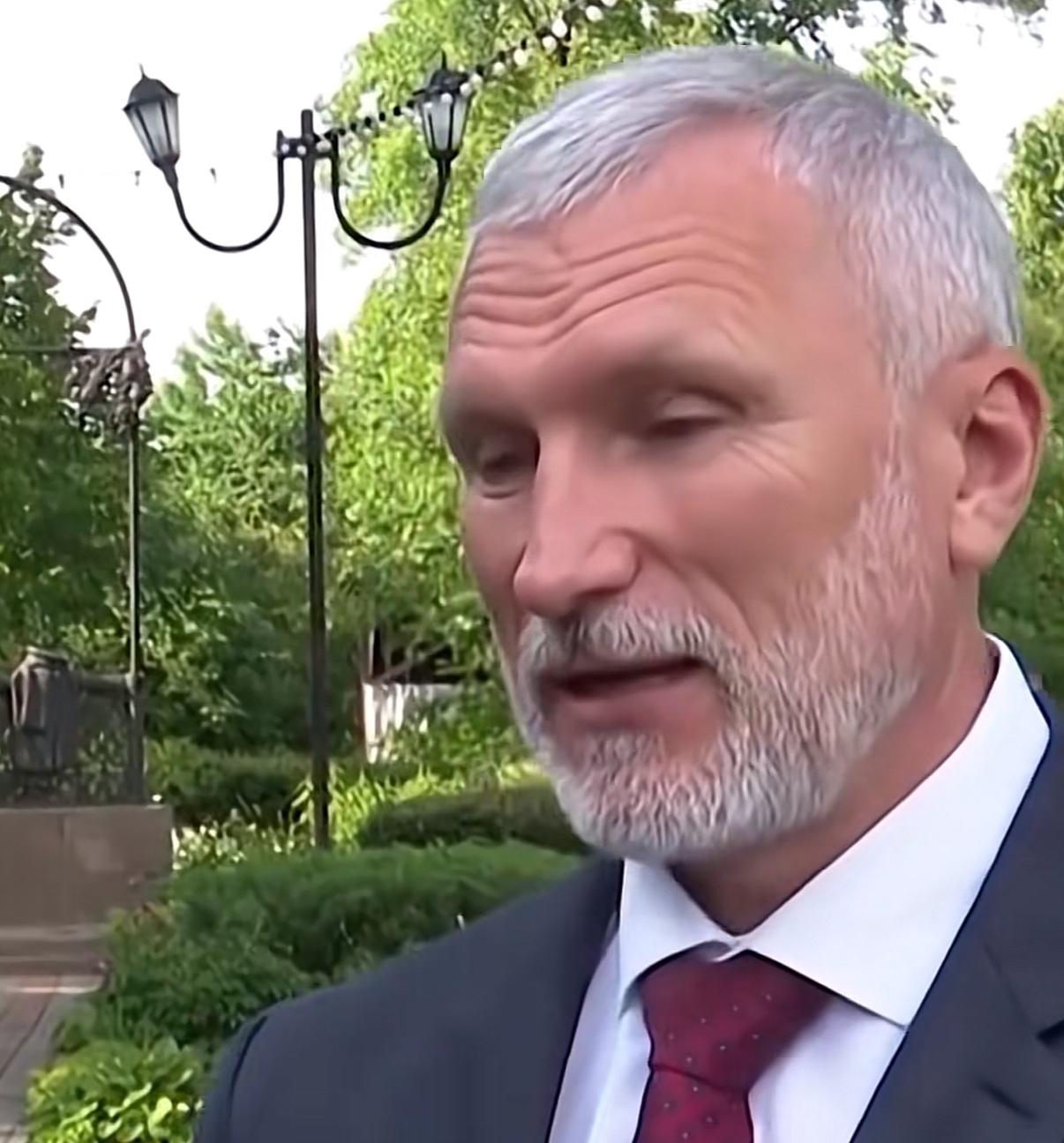 一句“用鱼雷说话”，不是冲动，是放风。俄罗斯这次确实把话说到台面上了。杜马国