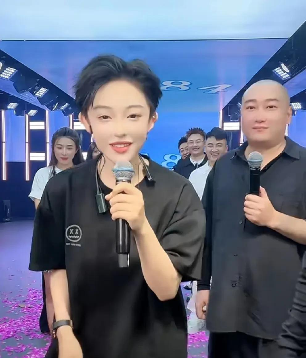 娜美掌控全局，把3484账号当自己账号播！这应该是仙洋