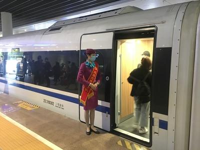 最近，3月6日贵阳至贵阳北的G4524次列车票价火了。网友发现，这趟车一等座4元