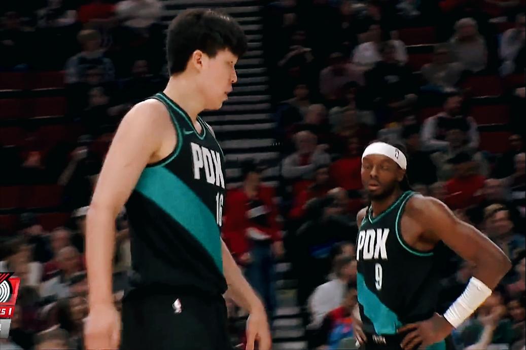 杨瀚森都没把握住，好不容易拿到4次投篮得分机会都浪费了，以后谁还肯给你传球？