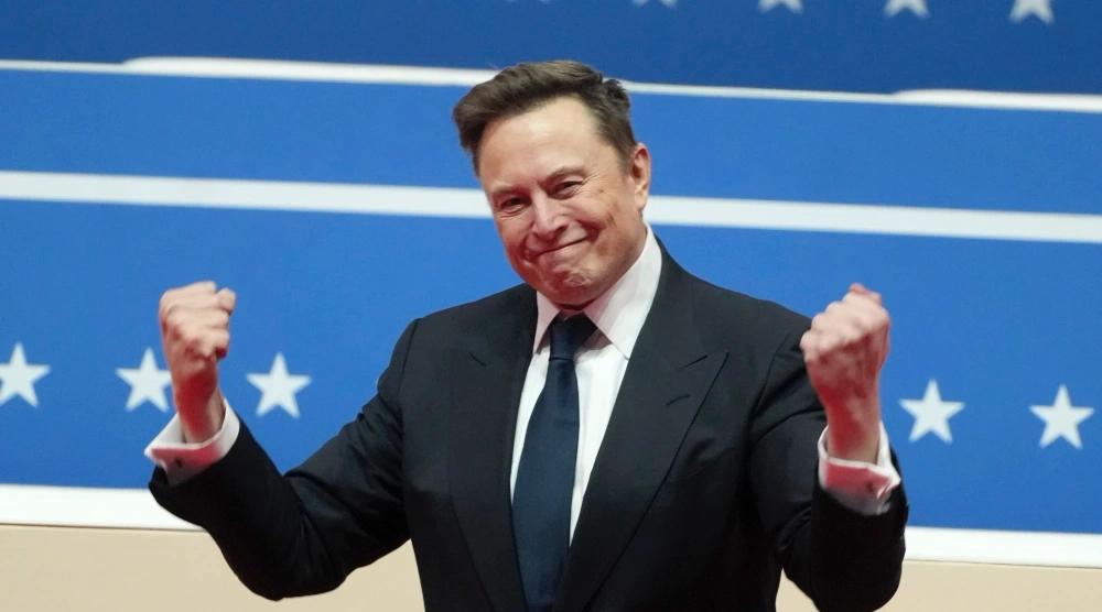 【实锤！马斯克身家飙到6770亿美元，单日暴赚1680亿全网吵翻了】全球第一个