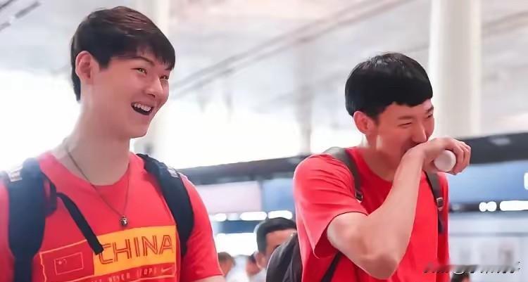 亚洲杯亚军背后：郭士强为何宁用'老爷车'也不敢大换血？中国男篮的困局远不止换人这么简单！