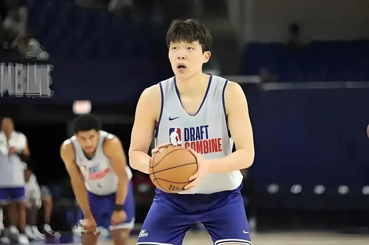 杨瀚森能在NBA站稳脚跟吗2米18的小巨人杨瀚森登陆NBA，试训金州勇士队，2