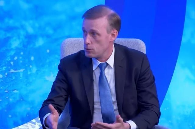 拜登的国安顾问沙利文下台后曾公开承认，美国前众议长佩洛西2022年8月在位时窜访