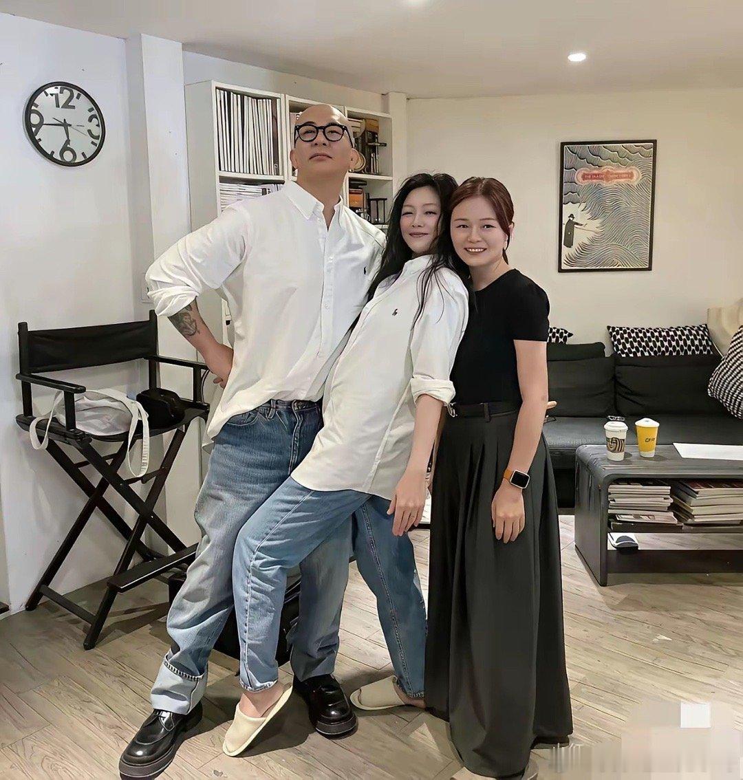 看照片大S，是非常爱光头的！