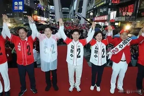 韩国反华愈演愈烈：“滚回中国”、“滚出大韩”，口号不断，大韩大在何处，真相调查，