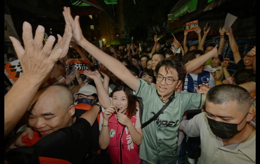 岛内选举有意思！沈伯洋直接承认卢秀燕的预判精准，台北市长人选，蒋万安的位置稳了。