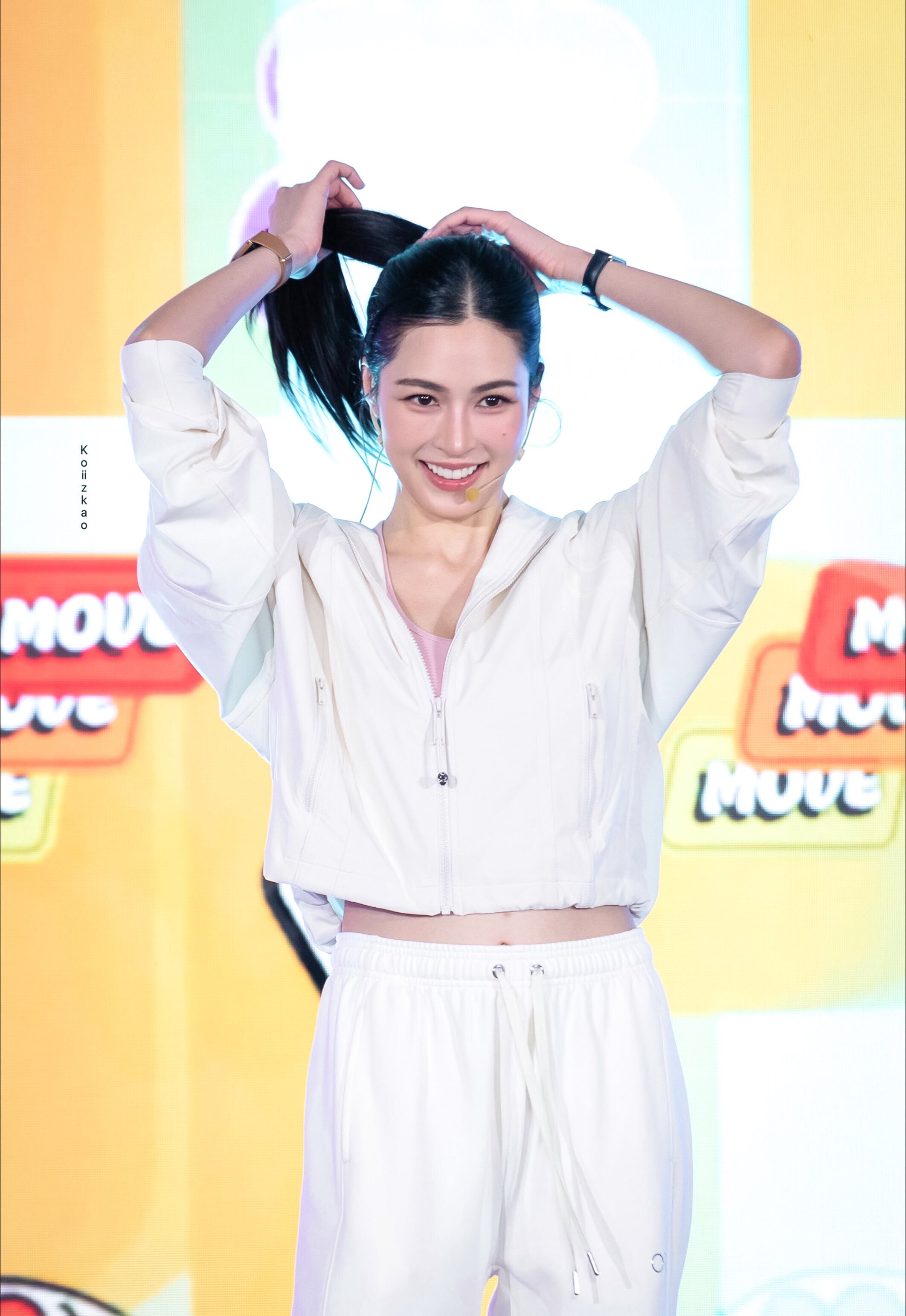 利落有型，元气十足🤍©logo邝玲玲