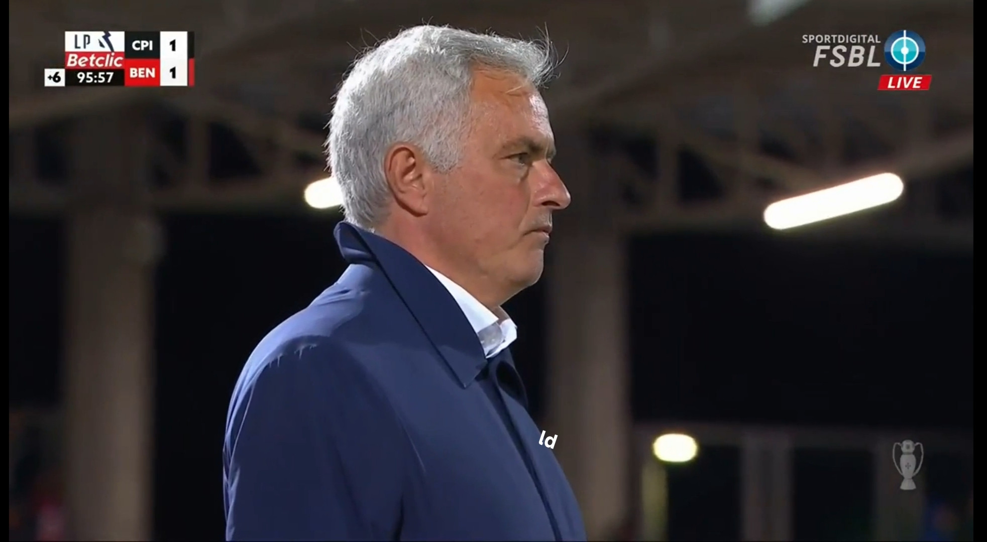 穆里尼奥不甘心！今晨，葡超联赛第28轮，本菲卡客场1:1被卡萨比亚逼平，比赛