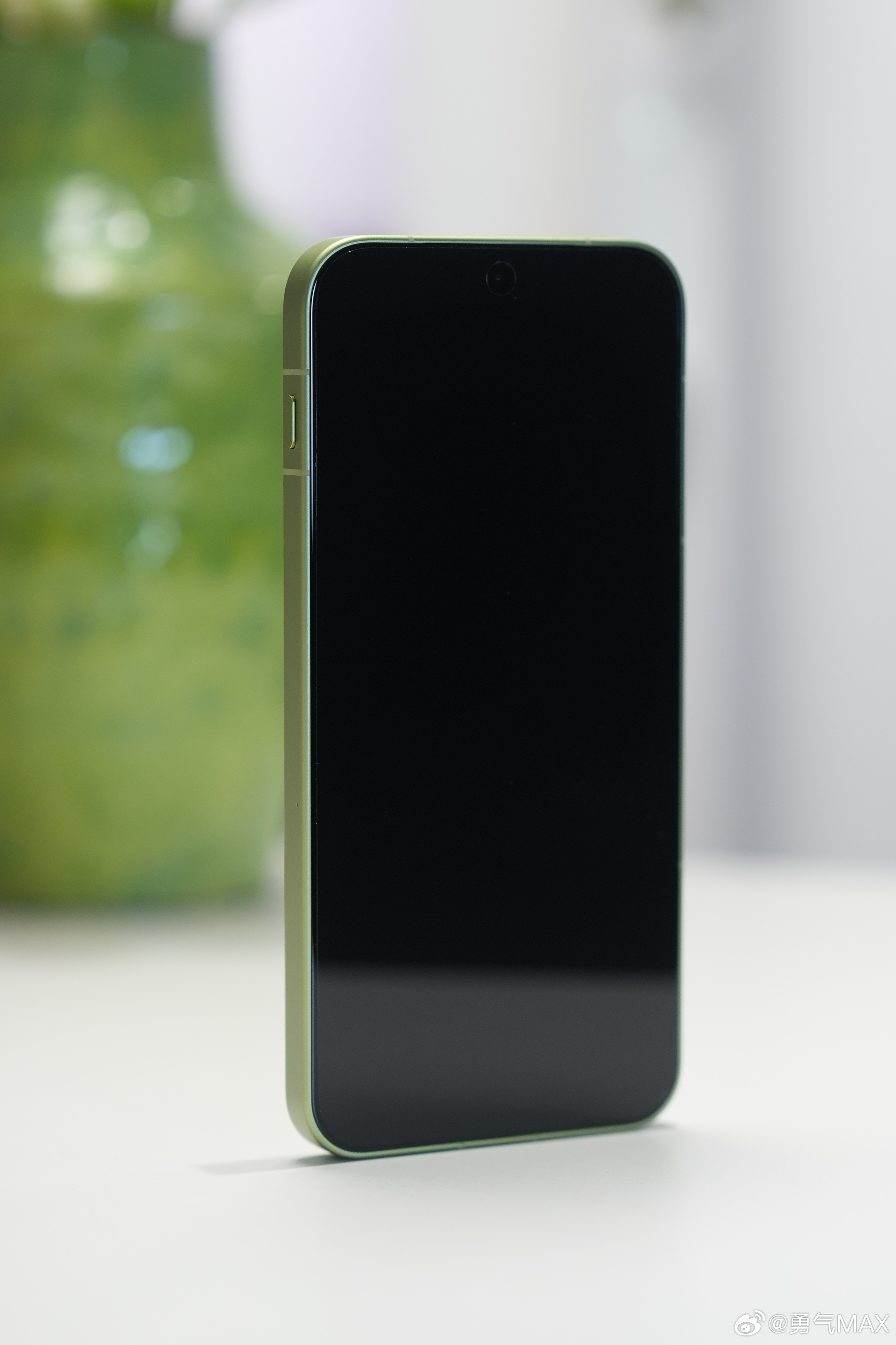 一加15T除了小巧我愿称之为游戏神机续航太顶了打了很久金铲铲电量下的真慢