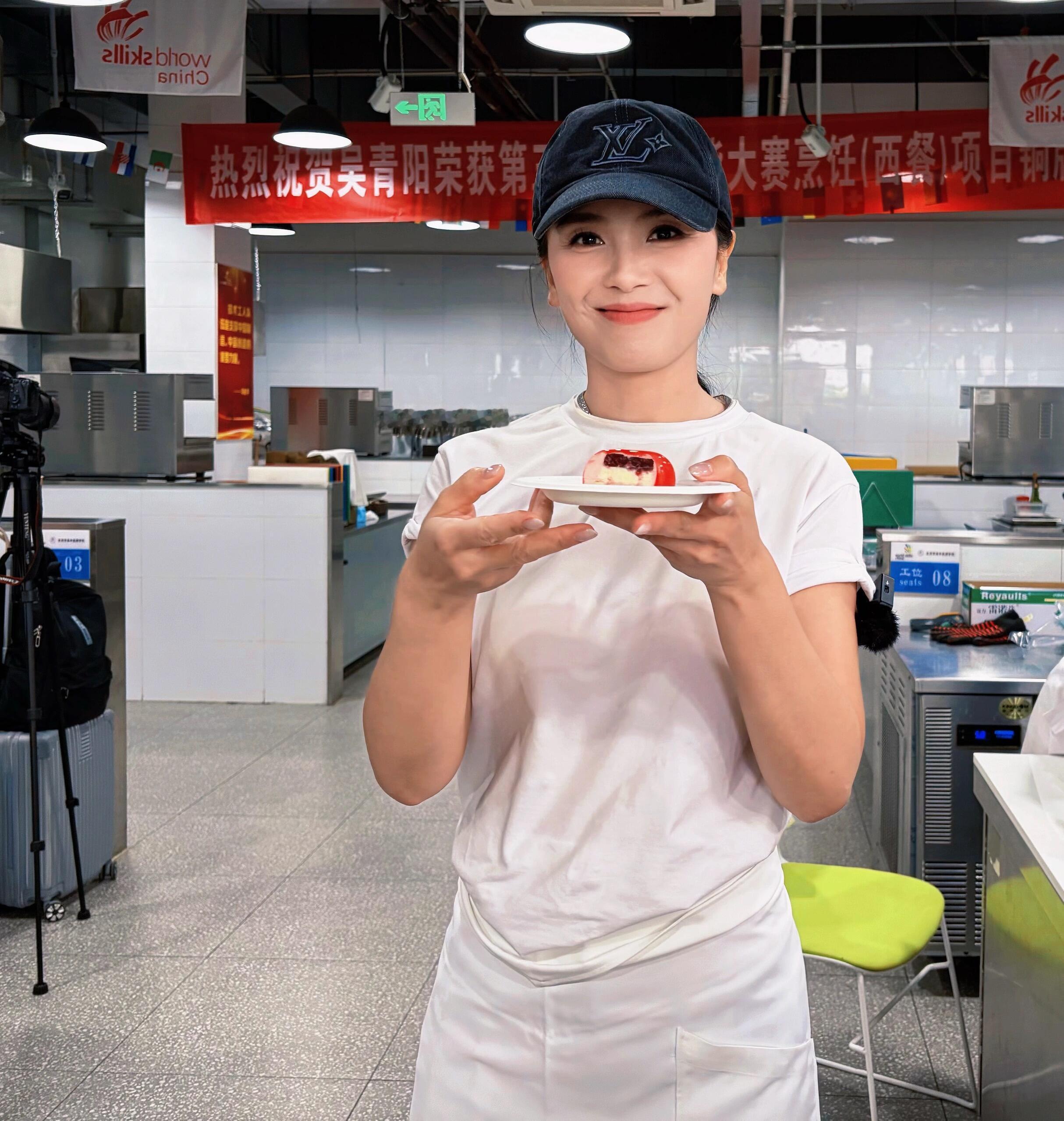 怎么所有人都发刘涛这张图啊