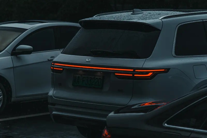 理想为啥不做轿车？李想的解释太戳心！