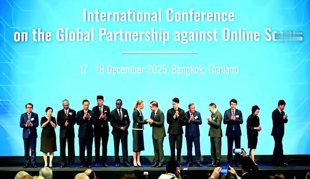 泰国这次刷新了全世界的三观，在自己家的领土上，不声不响的邀请了60个国家齐聚一堂